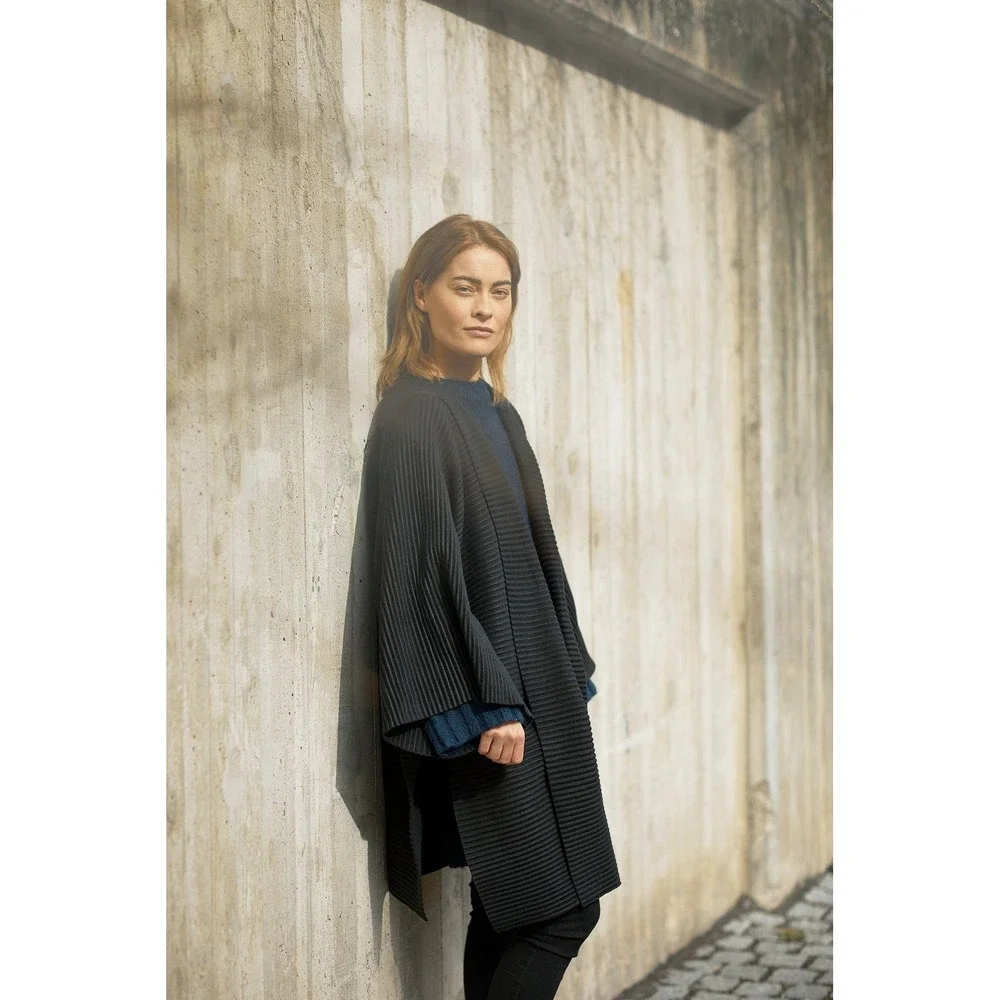 Design House Stockholm Pleece Poncho Wrap Jacket Black MoMA Marianne Abelsson OS